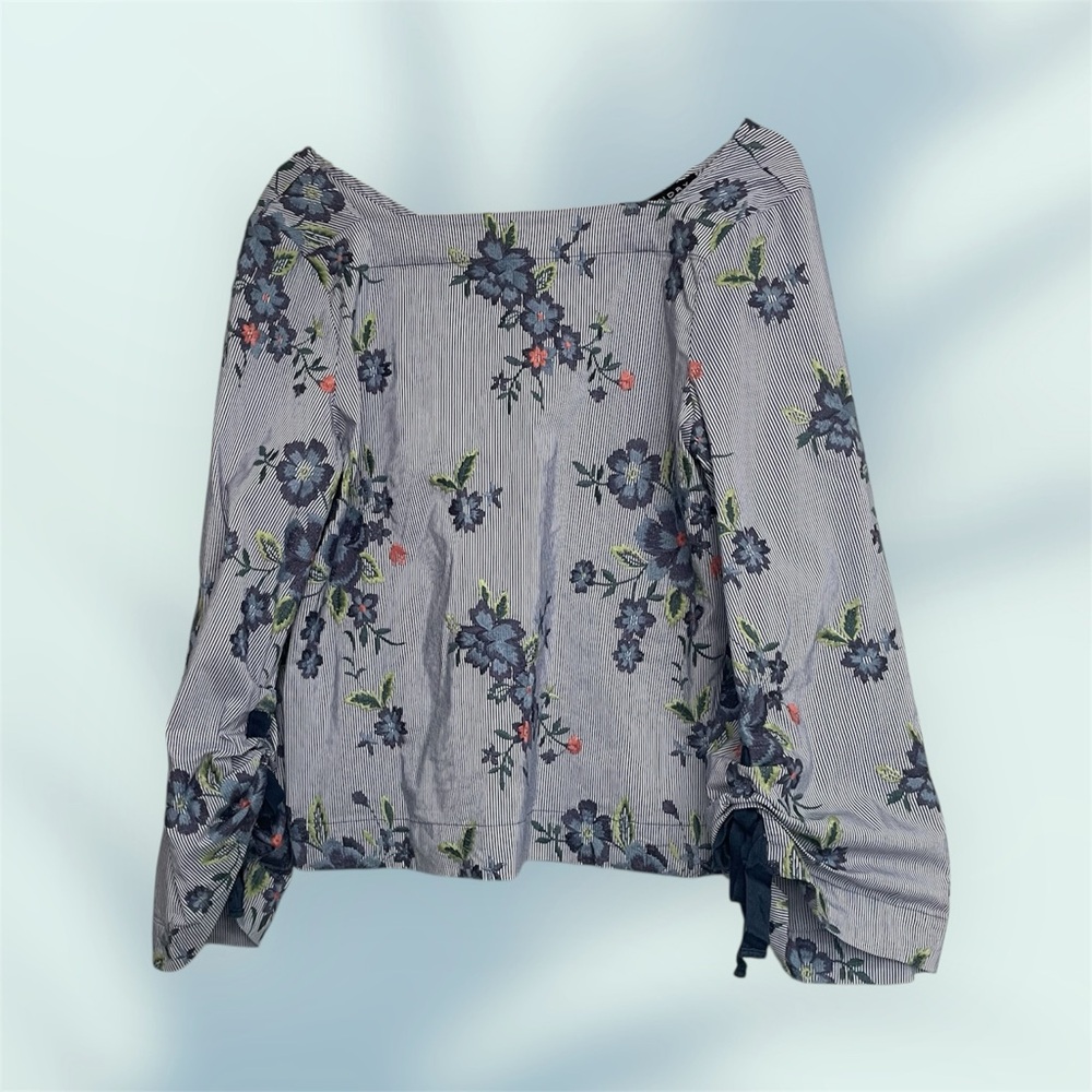 Laundry By Shelli Segal Blue Floral Blouse
 Size 8 ~ Summertime or‎ Spring